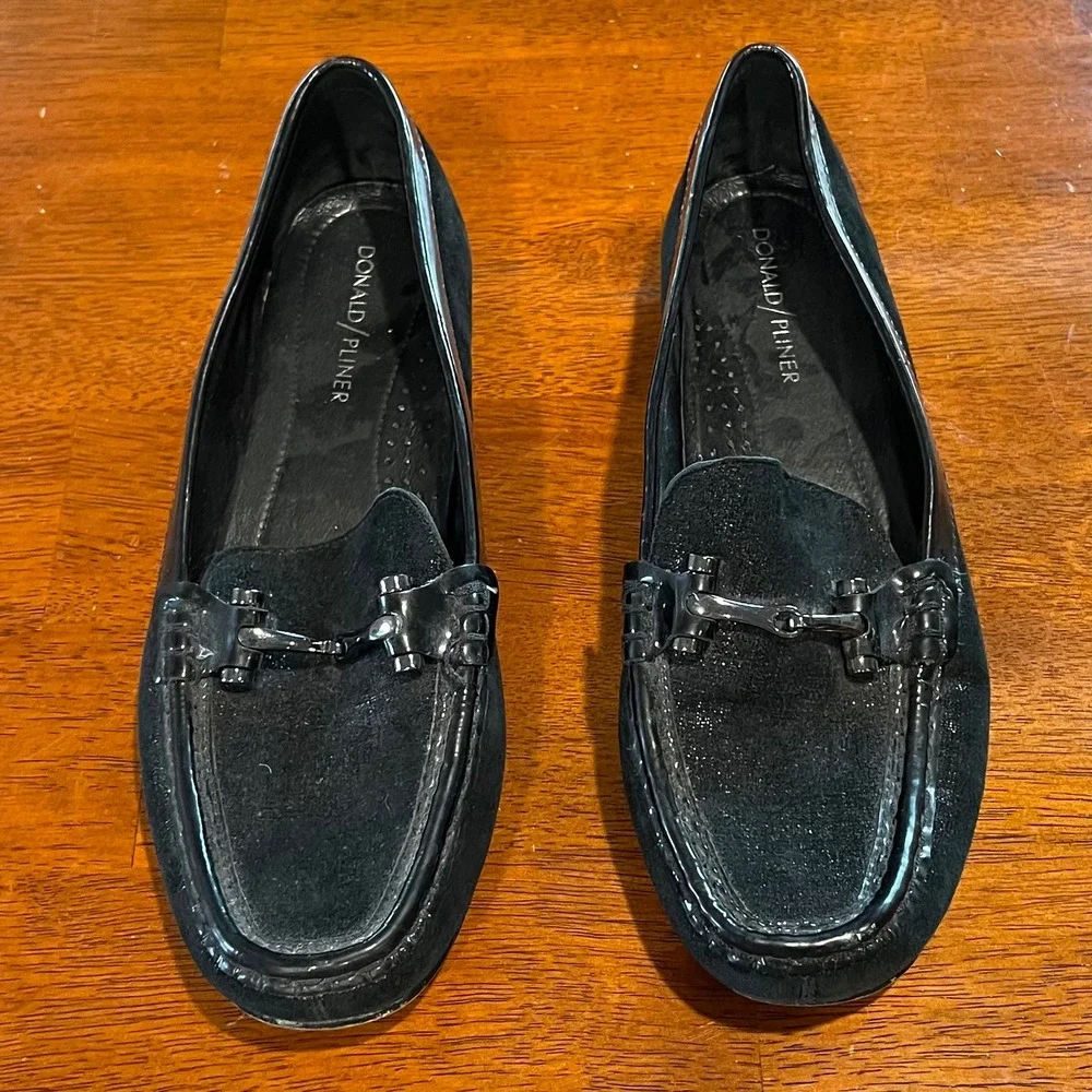 Donald Pliner Black Suede Patent Trim Loafer Flats‎ Women's Size 7.5M